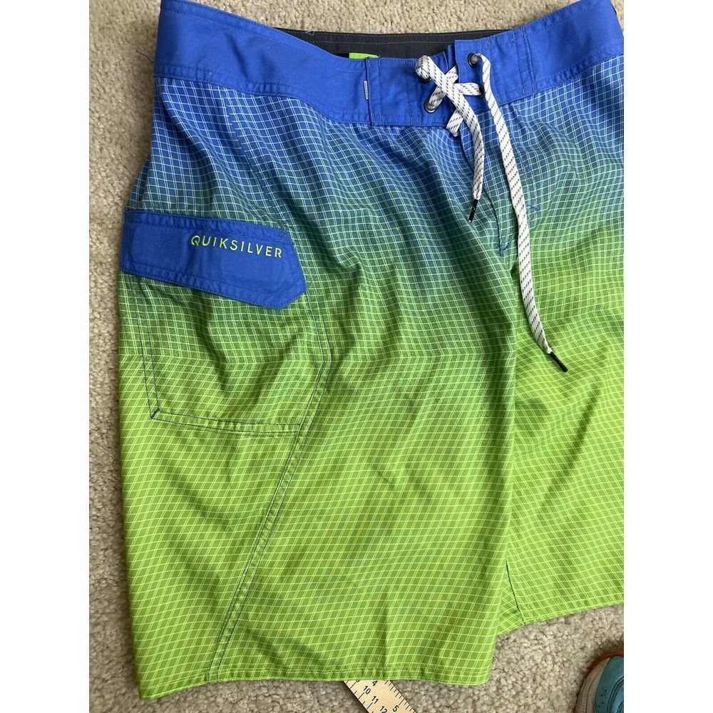 New Quiksilver Boardshorts Everyday Techlite 20 Mens 30 Swim Surf Spell Out